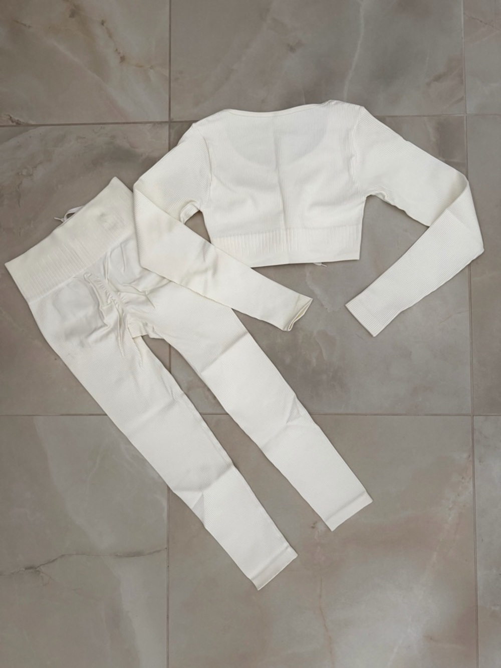 QINSEN Cropped Ribbed Lounge Set - Picture 4 of 4